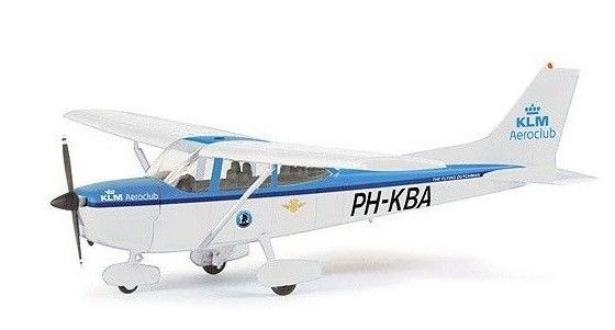 HER019439 - CESSNA 172 KLM Aeroclub - 1