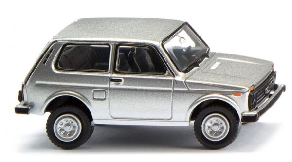 WIK020803 - Auto in argento metallizzato - LADA niva - 1