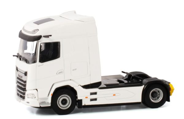 WSI03-2047 - DAF XG 4x2 bianco - 1