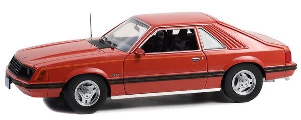 GREEN13601 - FORD Mustang Ghia rosso medio 1979 della serie TV Charlie's Angels 1976-1981 - 1