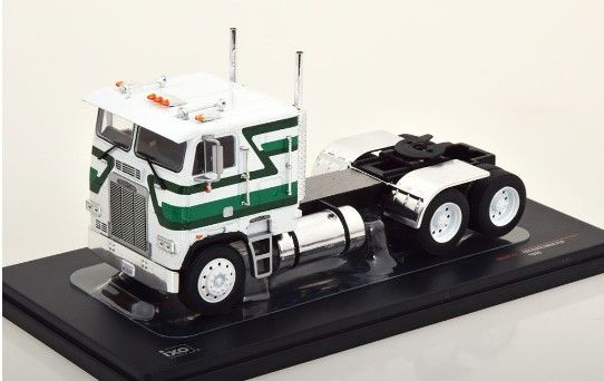 IXOTR149.22 - FREIGHTLEINER FLA 6x4 bianco 1993 - 1