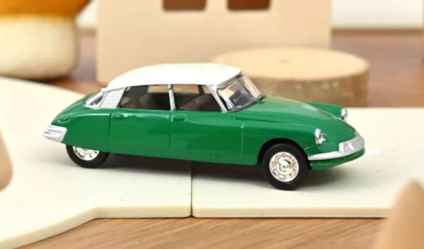 NOREV310528 - 1958 CITROEN DS 19 tetto verde e bianco - 1