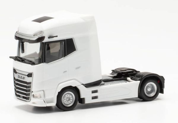 HER316033 - DAF XG plus 4x2 bianco - 1