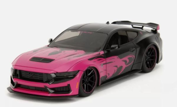 JAD35197 - FORD Mustang Dark Horse 2024 Nero e Rosa - SLIPS ROSA - 1