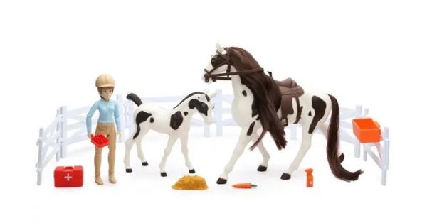 NEW37746A - Set da gioco Valley Ranch con cavallo bianco e cavaliere - 1