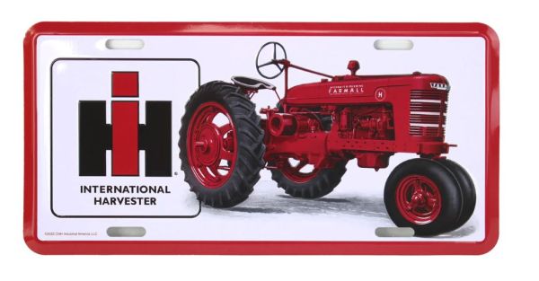 42067 - Targa in metallo INTERNATIONAL Harvester con trattore - 30x15 cm - 1