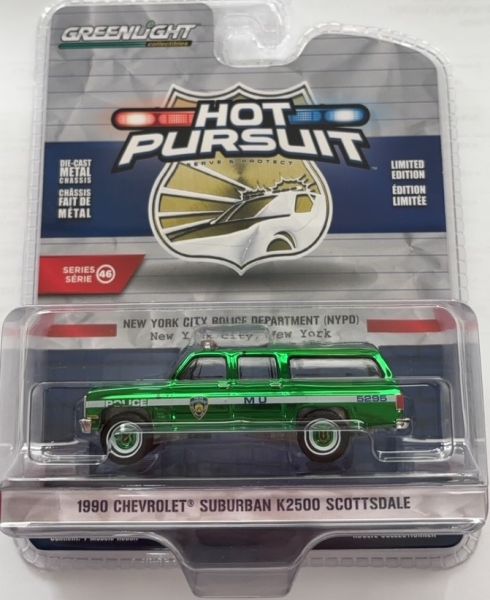 GREEN43040-D-VERT - 1990 CHEVROLET Suburban K2500 Scottsdale Green della serie HOT PURSUIT in blister - 1