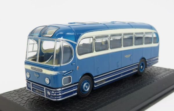 OXF76WFL002 - Autobus TRIUMPH Leyland Weymann Fanfare - 1