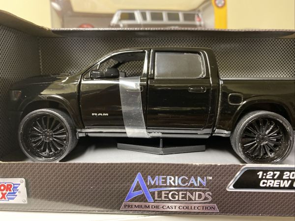 MMX79357ZW - DODGE RAM 1500 Crew Cab Laramie 2019 Nero - 1