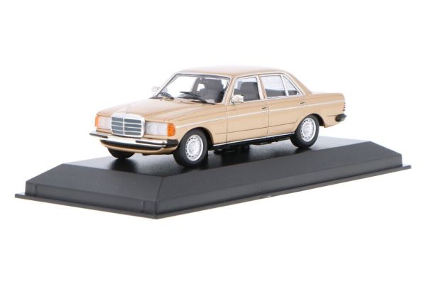 MXC940032205 - MERCEDES-BENZ 230E (W123) 1982 Oro metallizzato - 1