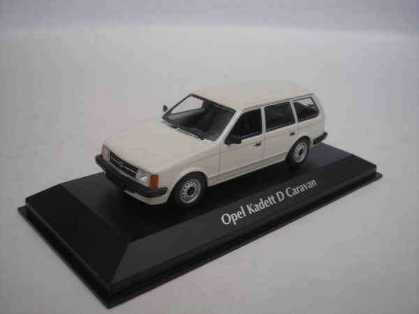 MXC940044110 - 1979 OPEL Kadett D Caravan bianco - 1