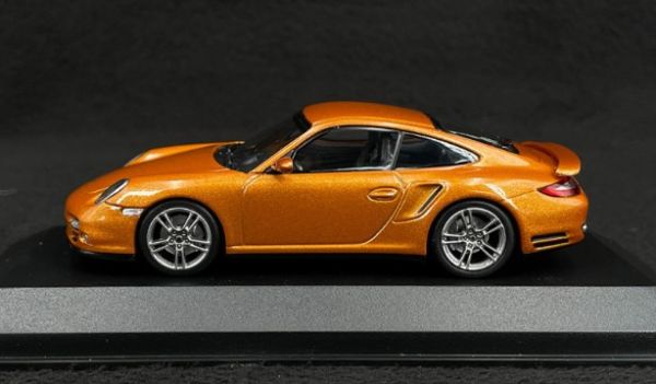 MXC940069011 - 2009 Porsche 911 Turbo Oro - 1