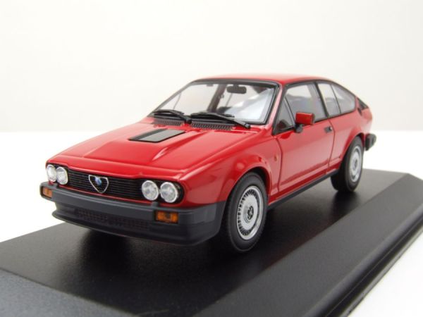 MXC940120140 - 1983 ALFA ROMEO GTV 6 rosso - 1