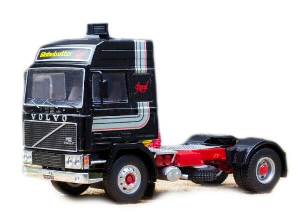 IXOTR160.22 - VOLVO F12 4x2 1981 NERO - 1