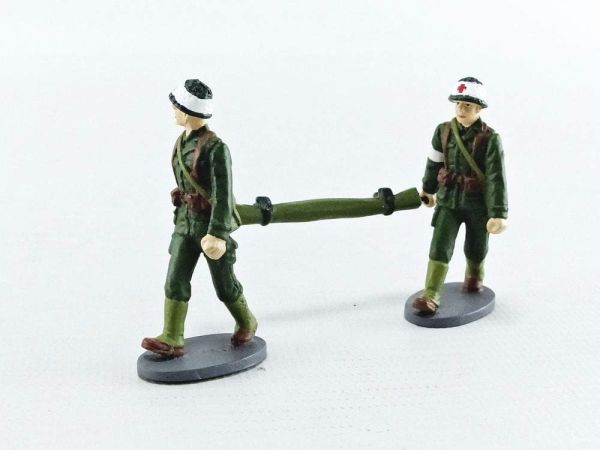 MAGMIL13G02-03 - 2 figure militari con barella e un soldato con borsa medica - 1