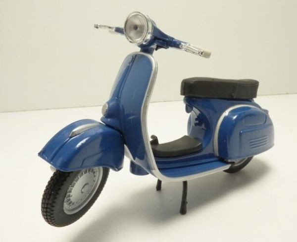 MAGVES0025 - 1969 VESPA 150 Sprint Veloce Blu - 1