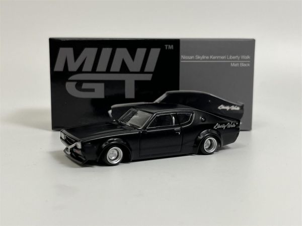 MGT00655-R - NISSAN Skyline Kenmeri Liberty Promener Nero opaco - 1