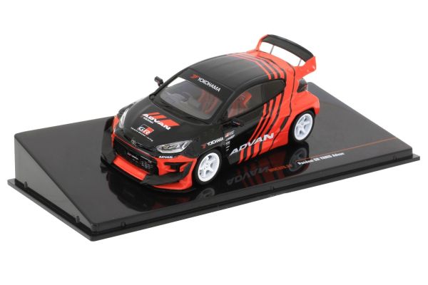 IXOMOC328.22 - Design TOYOTA Yaris Pandem ADVAN Nero e rosso - 1