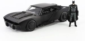 JAD32731 - BATMOBILE Il BATMAN con figura