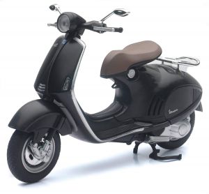 NEW57613-B - VESPA 946 Nera