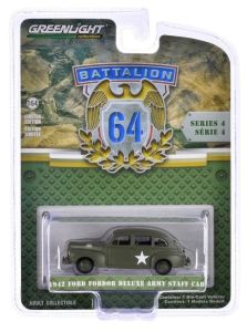 GREEN61040-A - FORD Fordor Deluxe Army Staff 1942 della serie BATTALION 64 in blister