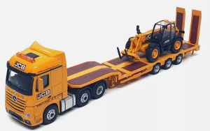 OXF76MB012 - MERCEDES-BENZ Actros 6x2 con porta-attrezzi a 3 assi e sollevatore telescopico JCB 531-70