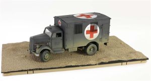 FOV801101B - OPEL-BLITZ 3.6-6700A KFZ.305 Ambulanza della seconda guerra mondiale verde