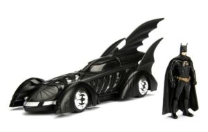 JAD98036 - 1995 Batmobile con BATMAN