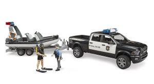 BRU2507 - DODGE RAM 2500 Police avec remorque et bateau