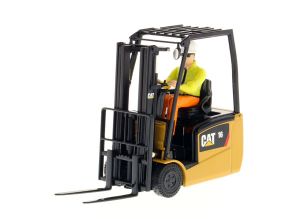 DCM85504 - Carrello elevatore CATERPILLAR EP16 con conducente