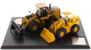 DCM85558 - Serie Evolution set con due caricatori CATERPILLAR il 966A e il 966M con driver