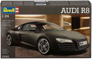 REV07057 - Modello AUDI R8 da montare e verniciare