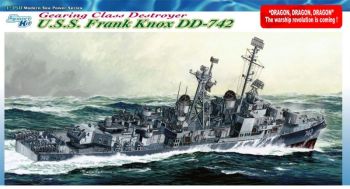 DRA1045 - Cacciatorpediniere USS Frank Knox DD-742 Gearing Class da assemblare e dipingere