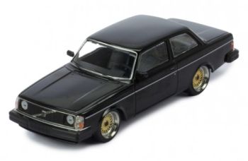 IXOMOC311 - 1980 VOLVO 242 Custom Nero