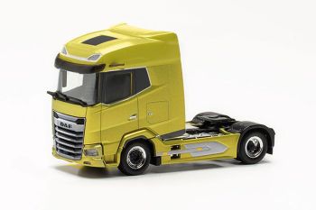 HER316262 - DAF XG 4x2 giallo toscano metallizzato