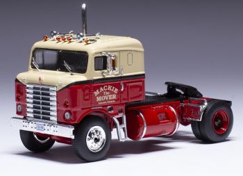 IXO64TR008 - KENWORTH Bullnose 4x2 1950 rosso e beige MACKIE The MOVER