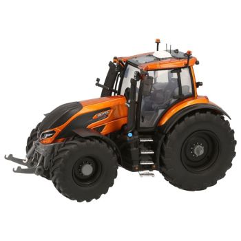 UH6726 - VALTRA Q305 Arancione Bruciato - Edizione limitata a 1000 pezzi.