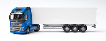 EMEK81134 - VOLVO FH16 750 Globettrotter XL 4x2 blu con rimorchio a 3 assi