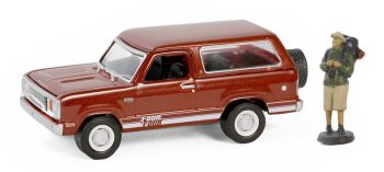 GREEN97160-C - PLYMOUTH Trail Duster 1978 con statuetta della serie THE HOBBY SHOP in blister