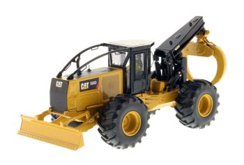 DCM85932 - Trattore forestale CATERPILLAR 555D con operatore e box in metallo