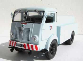 G111A007 - BERLIET GLB 4x2 1955 spruzzatore-spazzatrice Città di Dieppe