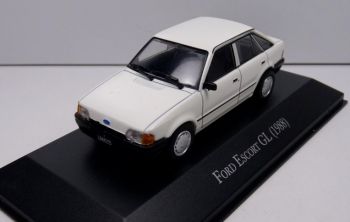 MAGARG53-01 - FORD Escort GL 1988 Bianca in blister