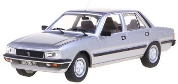 ODE164 - PEUGEOT 505 GR 1982 Argento