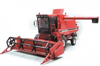 REP113 - Raccoglitrice INTERNATIONAL Axial Flow 1640