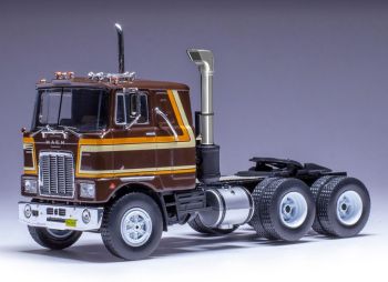 IXOTR191.22 - MACK Serie F 6x4 1977 Marrone